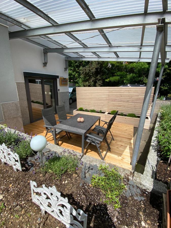 Alblounge Vip Appartement Neuffen ภายนอก รูปภาพ